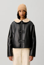 Short wide-cut coat