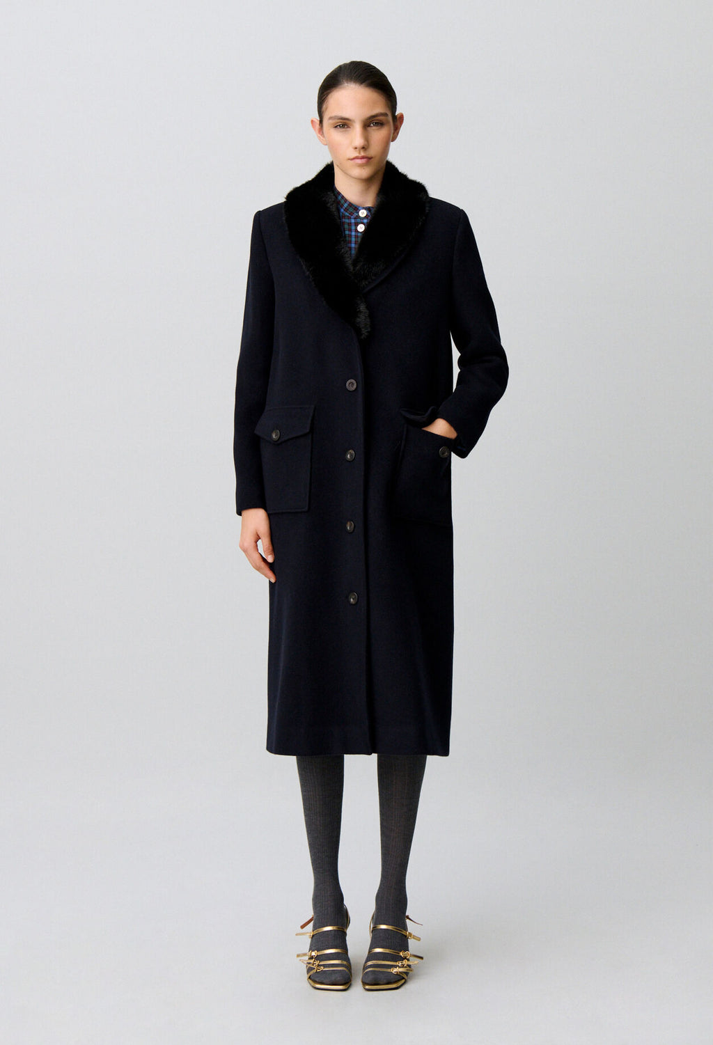 Long wool coat faux fur collar