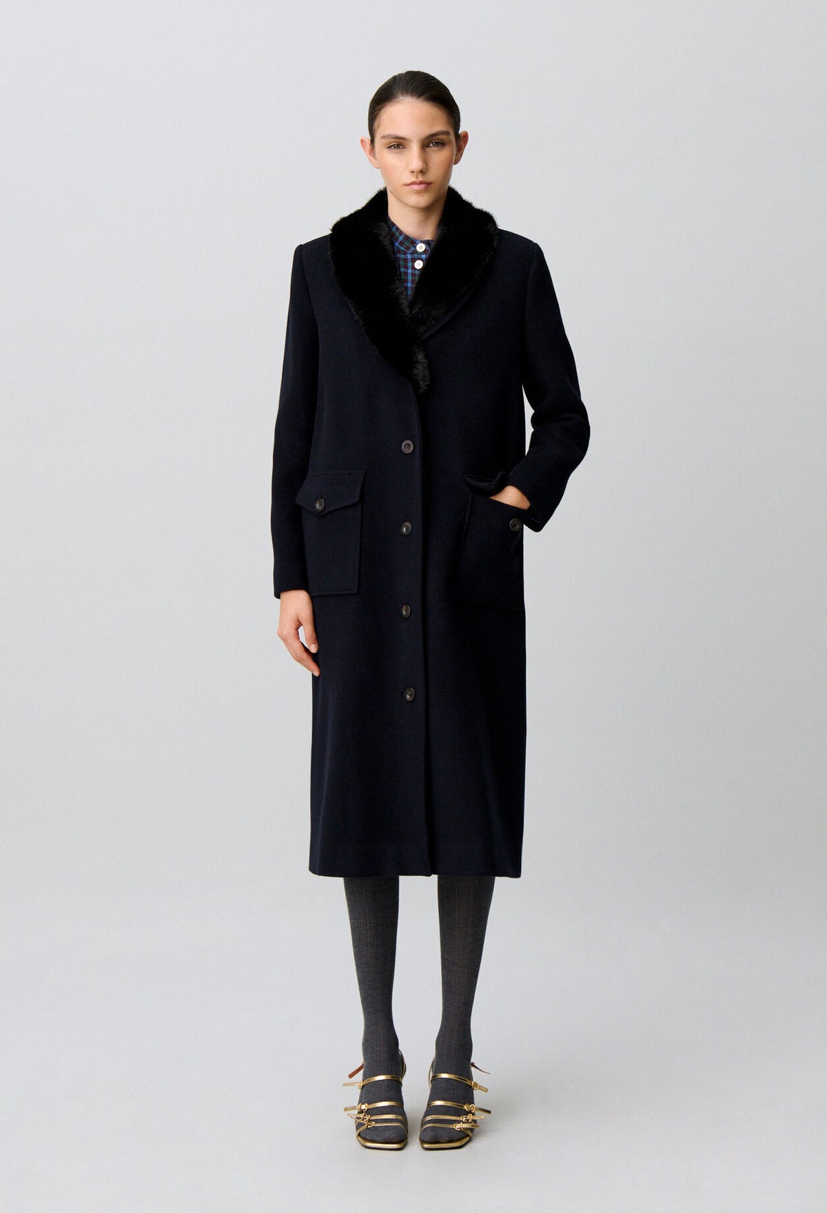 Long wool coat faux fur collar