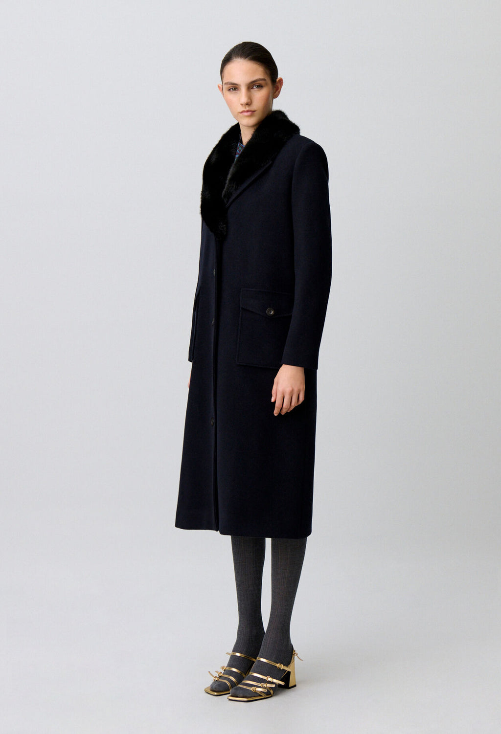 Long wool coat faux fur collar