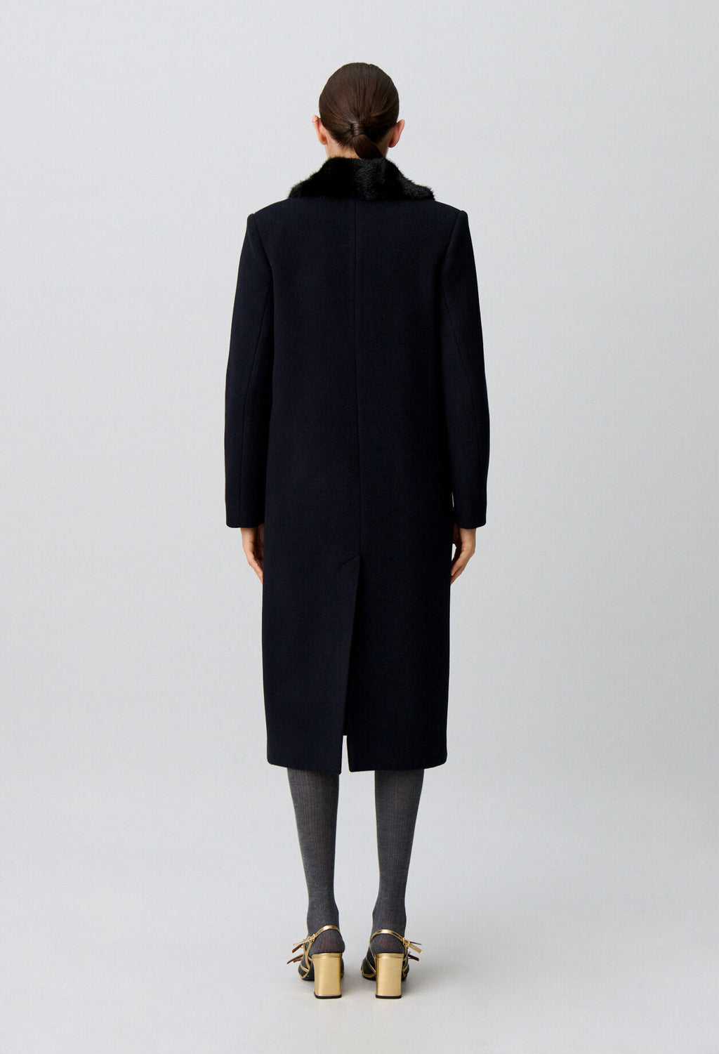 Long wool coat faux fur collar