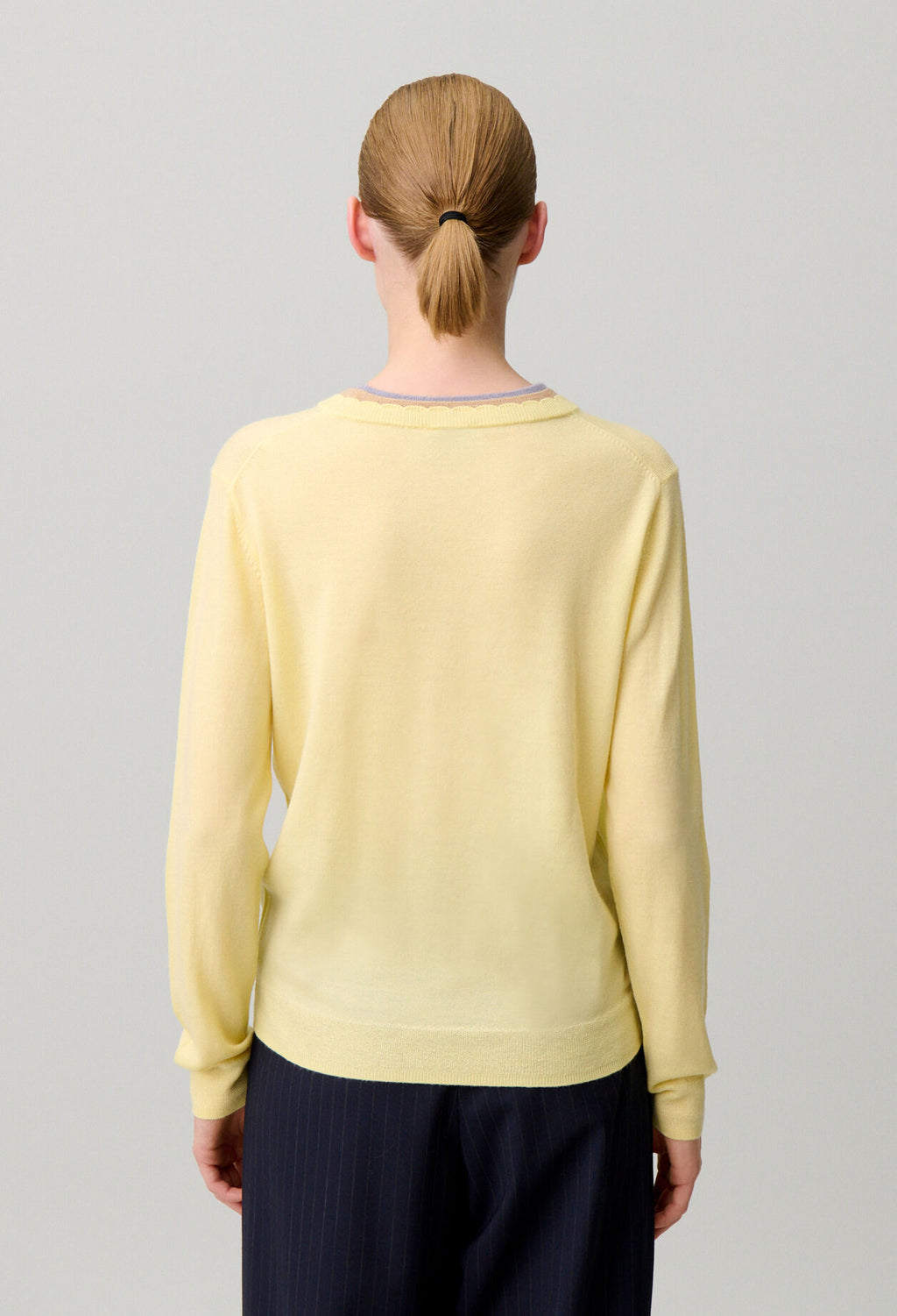 Layered collar wool jumper