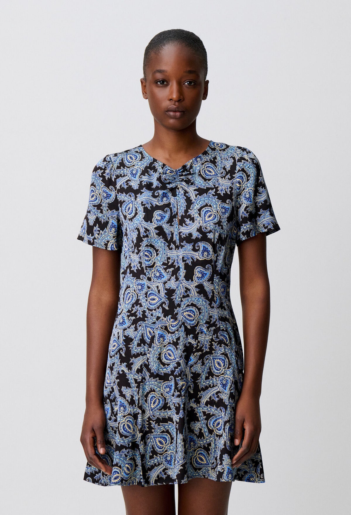 Flowy printed short dress
