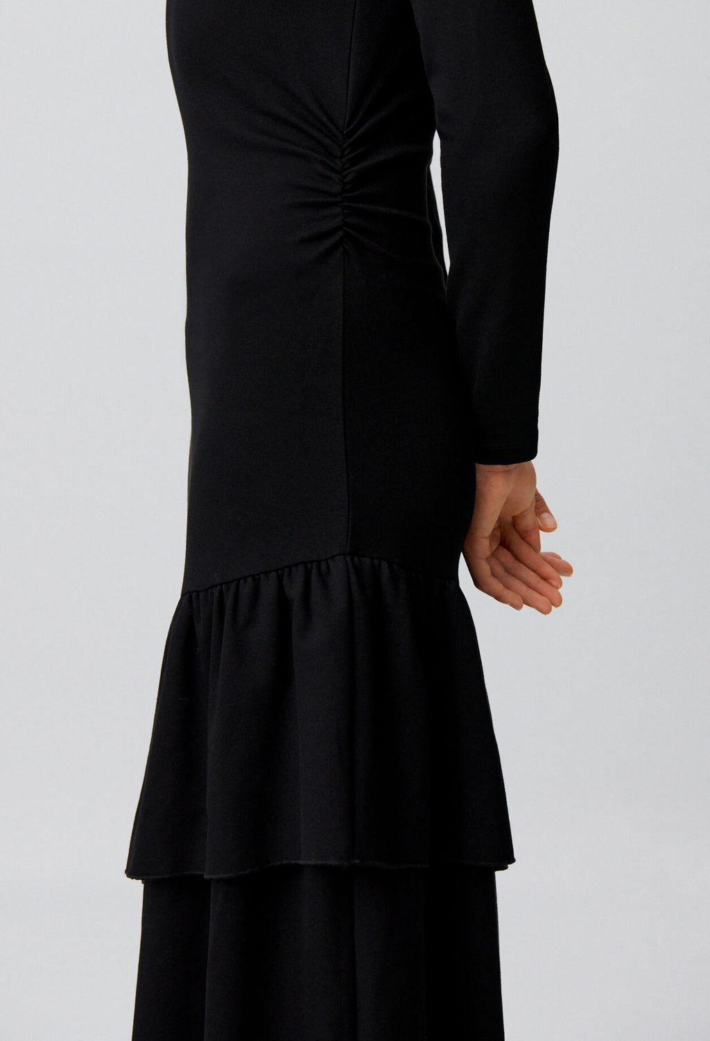 Asymmetric ruffled jersey dress